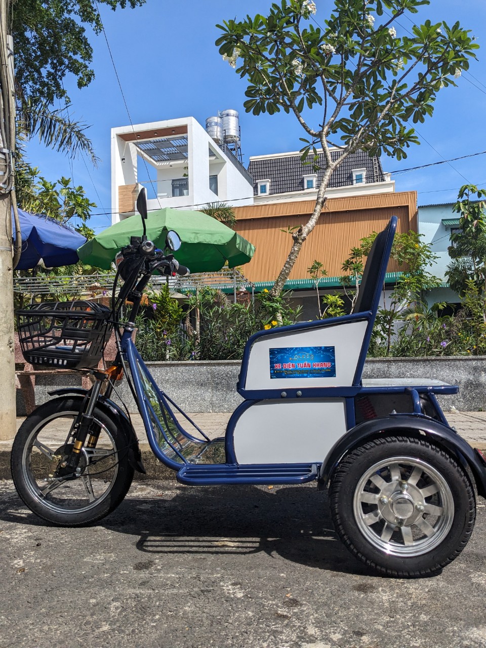 XE BA BÁNH ĐIỆN MẪU CẦU VISAI LEO DỐC 4 XE BA BÁNH ĐIỆN MẪU CẦU VISAI LEO DỐC - Ảnh 4